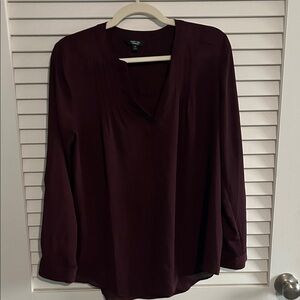 Simply Vera Vera Wang Plum V-Neck Blouse